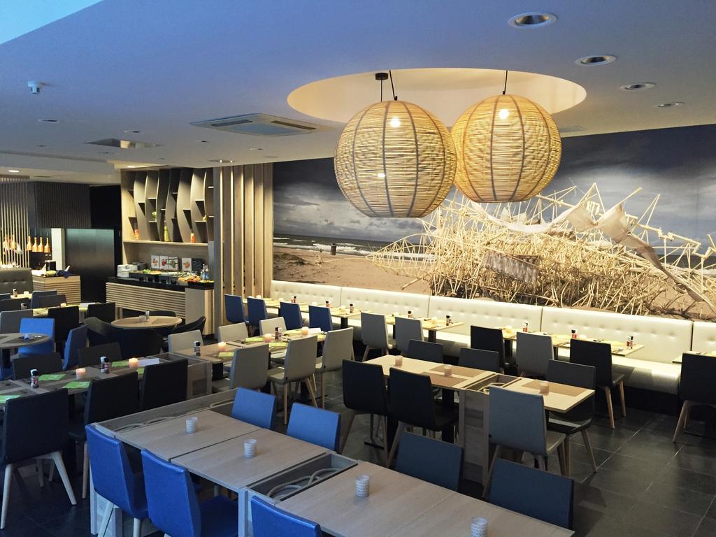 Ostend Hotel ภายนอก รูปภาพ