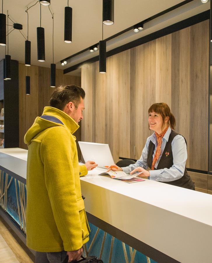 Ostend Hotel ภายนอก รูปภาพ